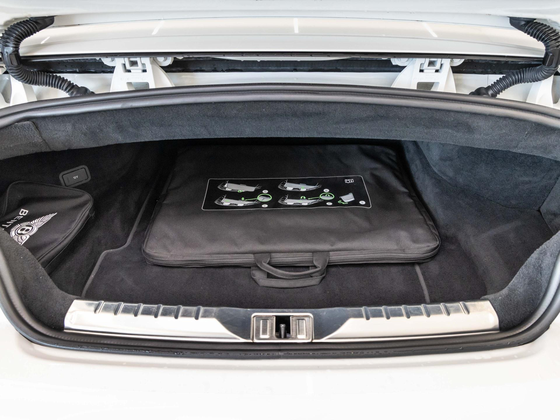 Bentley New Continental GTC V8 von BENTLEY MANNHEIM