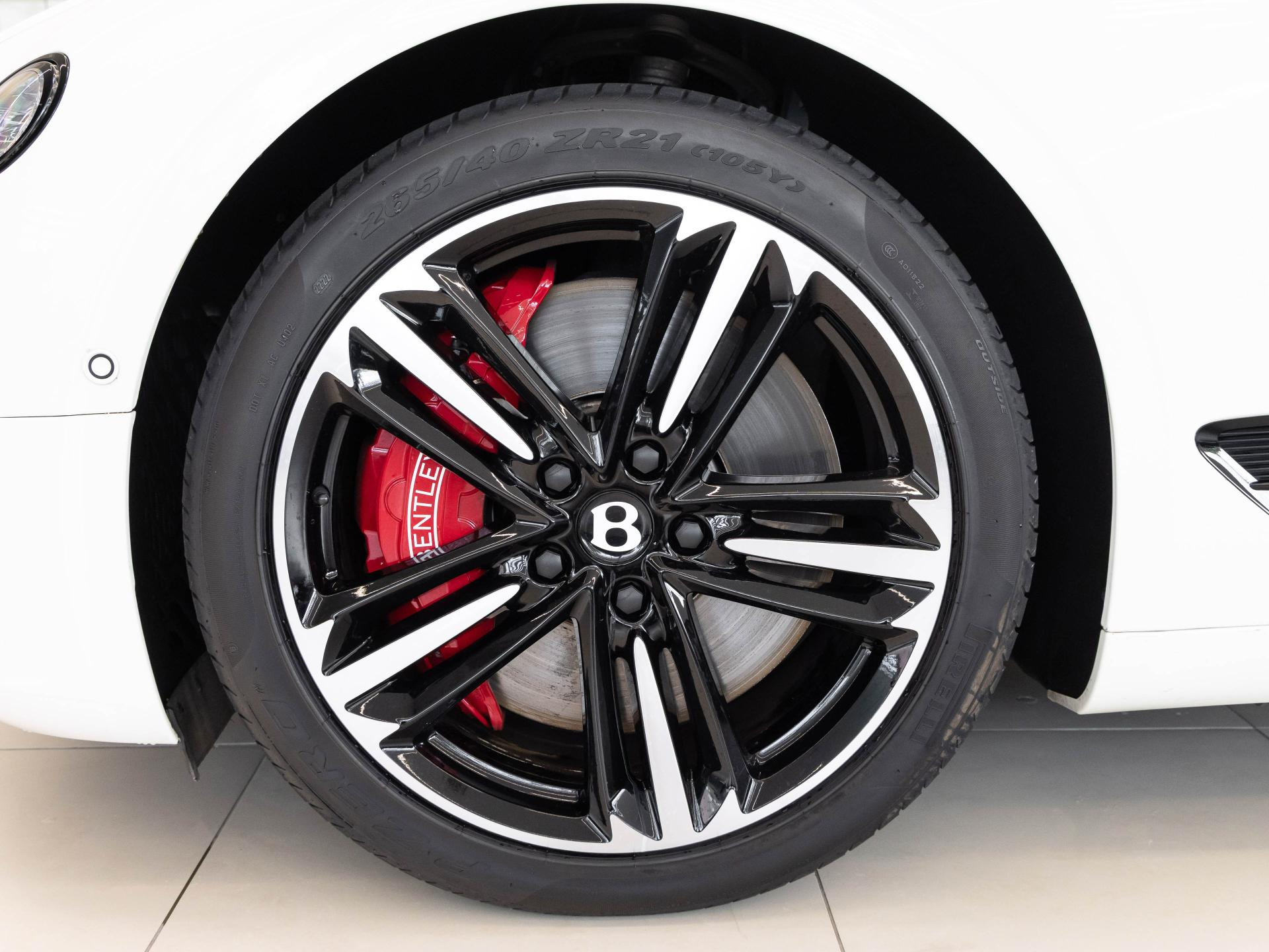 Bentley New Continental GTC V8 von BENTLEY MANNHEIM