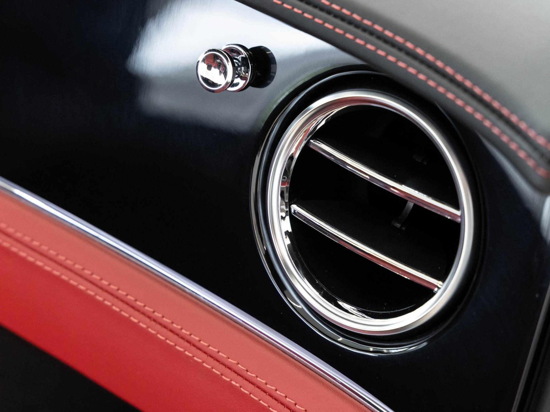 Bentley New Continental GTC V8 von BENTLEY MANNHEIM