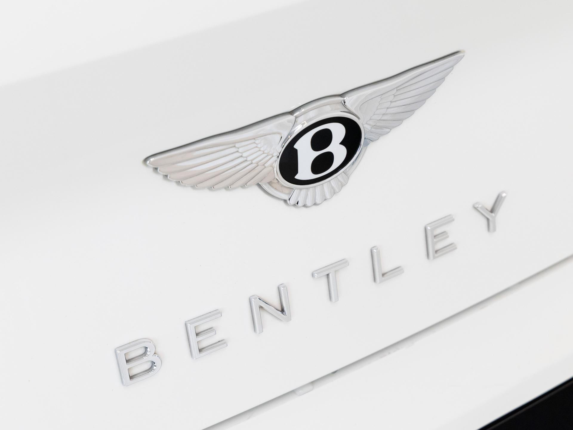 Bentley New Continental GTC V8 von BENTLEY MANNHEIM
