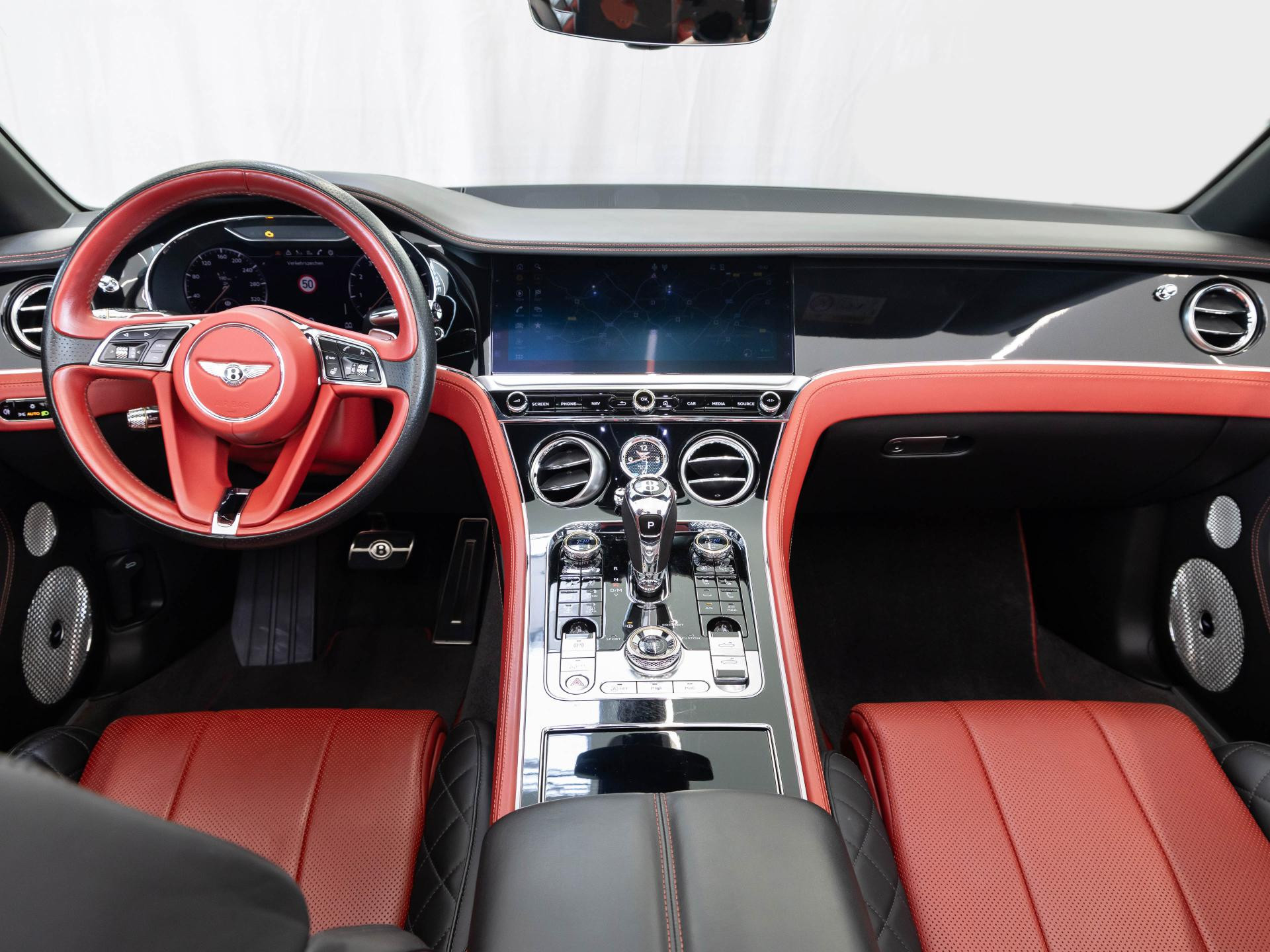 Bentley New Continental GTC V8 von BENTLEY MANNHEIM