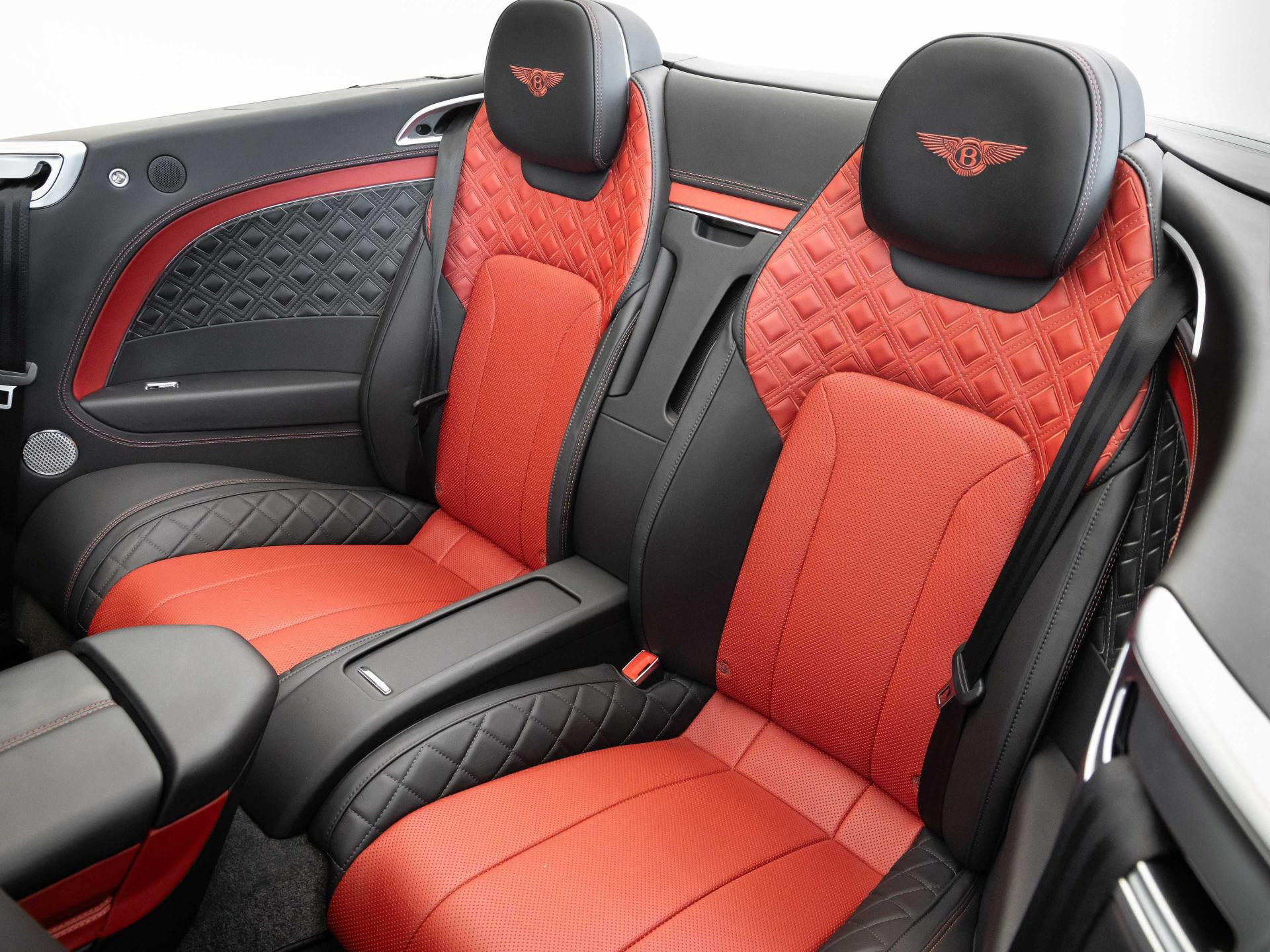Bentley New Continental GTC V8 von BENTLEY MANNHEIM
