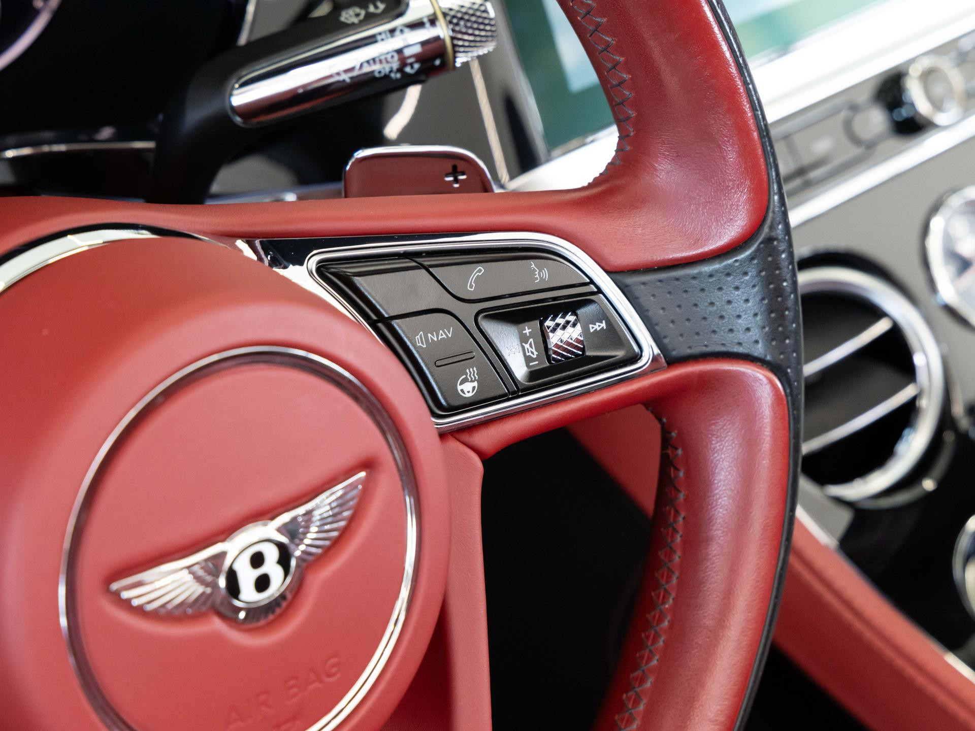 Bentley New Continental GTC V8 von BENTLEY MANNHEIM