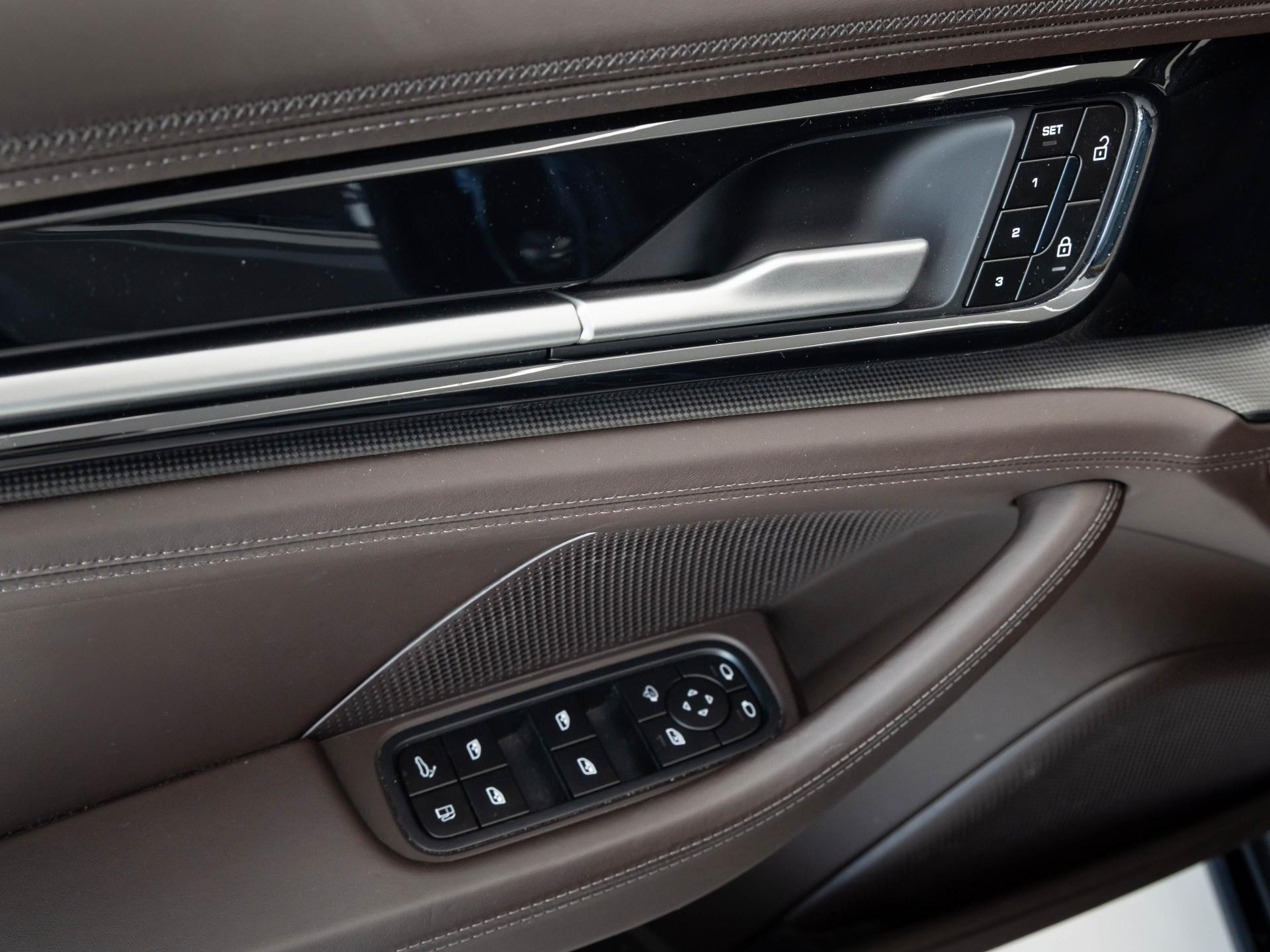 Porsche Panamera Turbo S E-Hybrid von BENTLEY FRANKFURT
