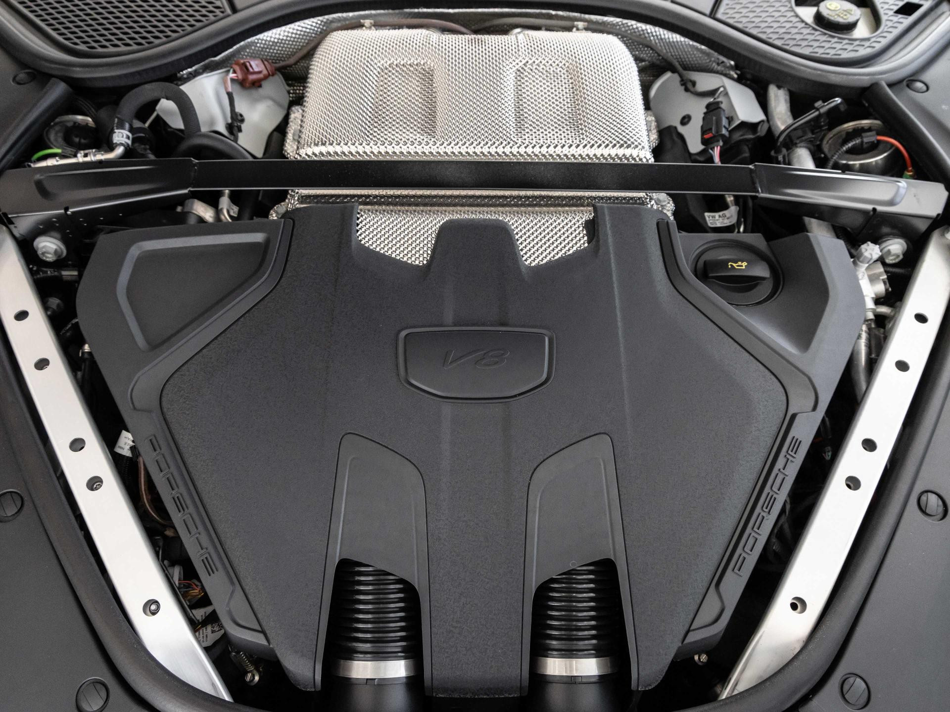 Porsche Panamera Turbo S E-Hybrid von BENTLEY FRANKFURT
