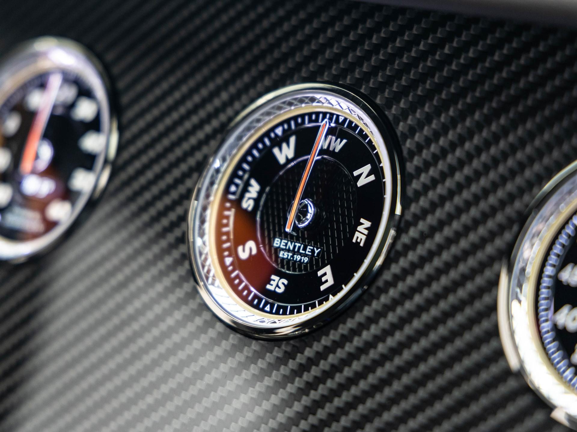 Bentley NEW Flying Spur S von BENTLEY MANNHEIM Sportpaket