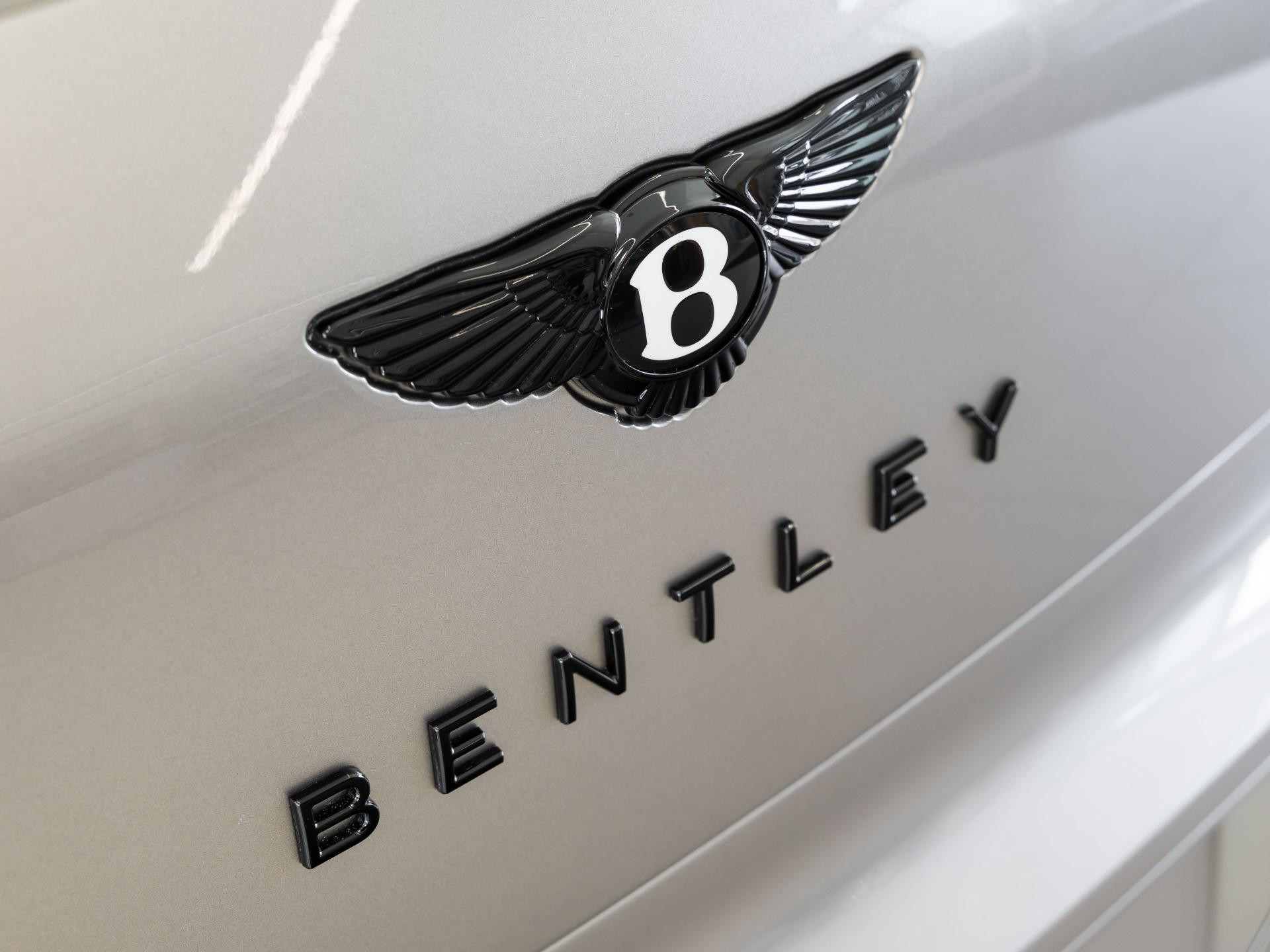 Bentley NEW Flying Spur S von BENTLEY MANNHEIM Sportpaket